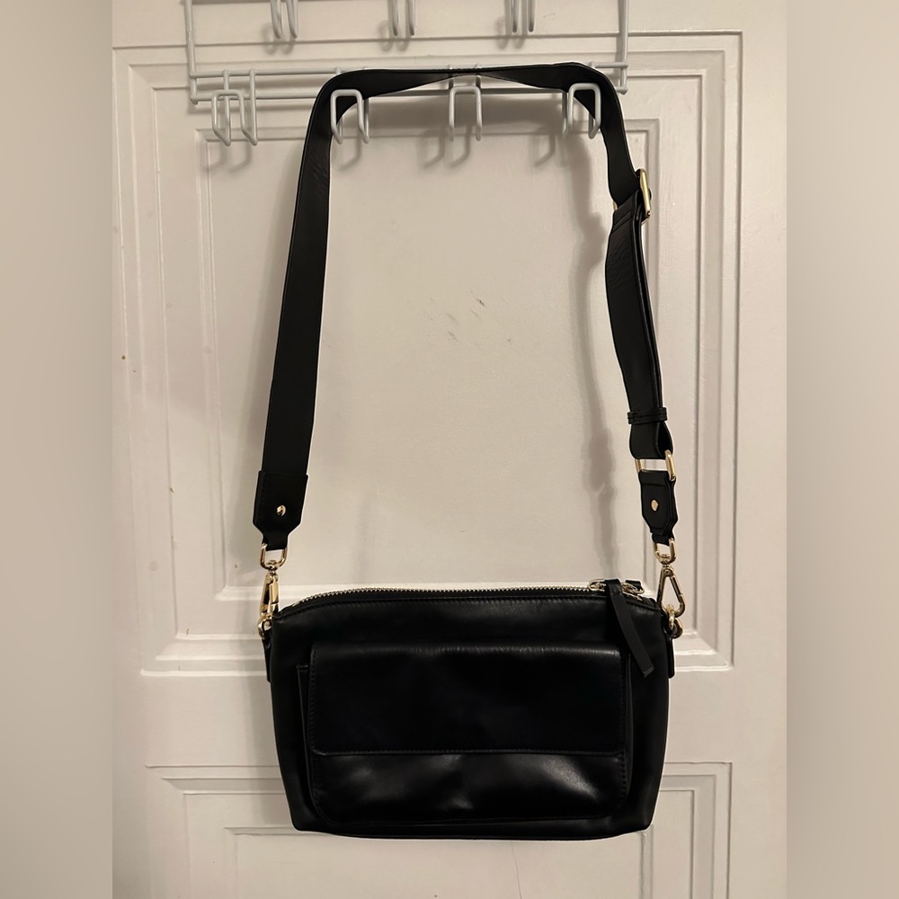 Leather crossbody bag